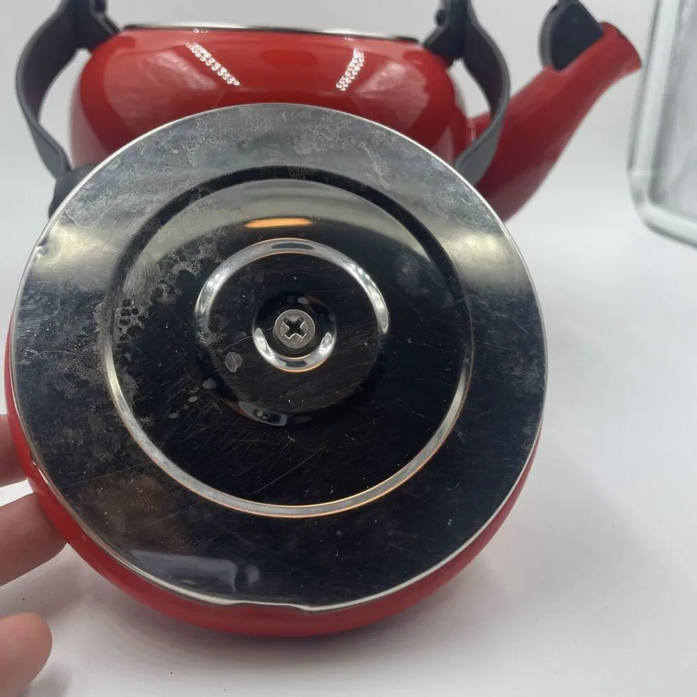 Le Creuset 1.25 Qt/1.1L Demi Tea Kettle w/Lid Flame Red Ombre Enamel Whistling